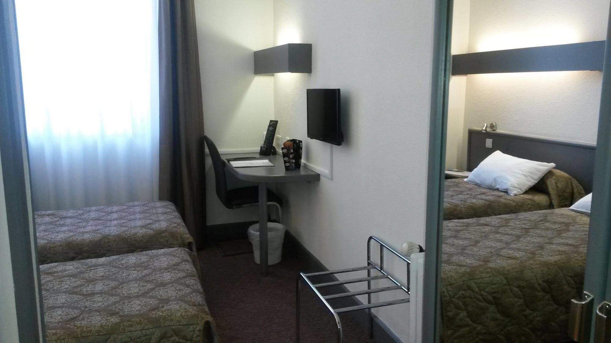 Hotel De La Cloche 돌 외부 사진
