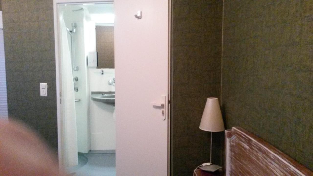 Hotel De La Cloche 돌 외부 사진